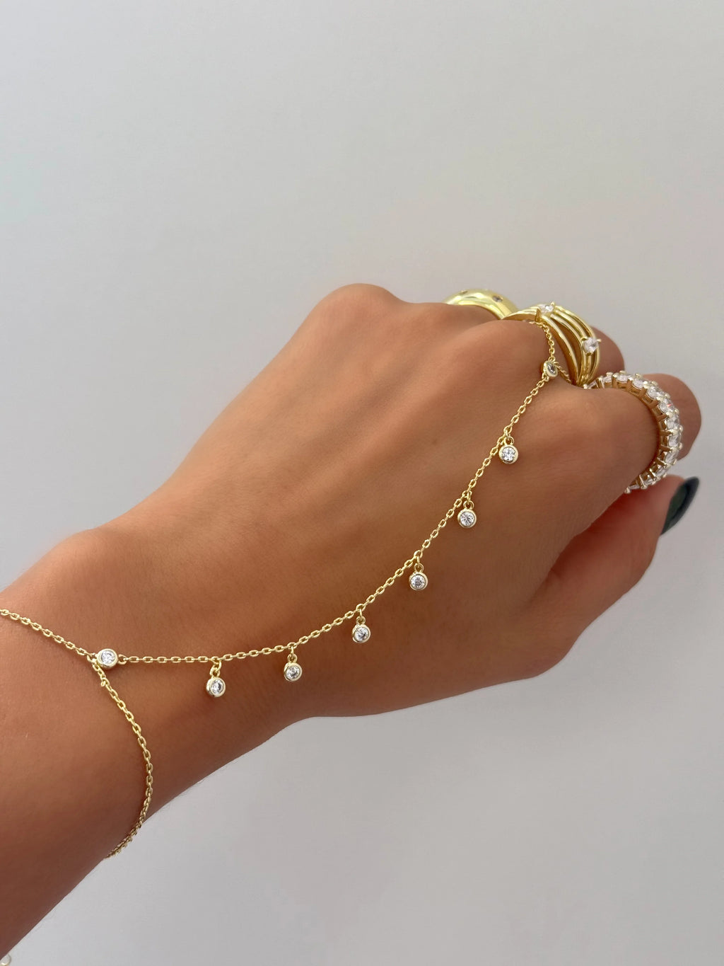 Bezel Fall Hand Chain