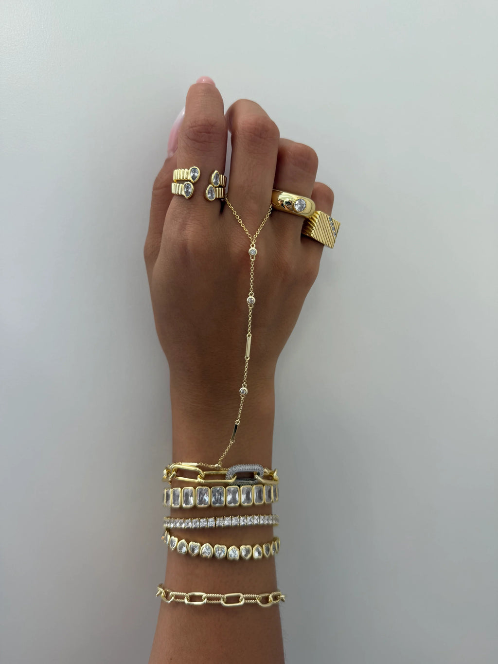 Diamond Bezel Bar Hand Chain