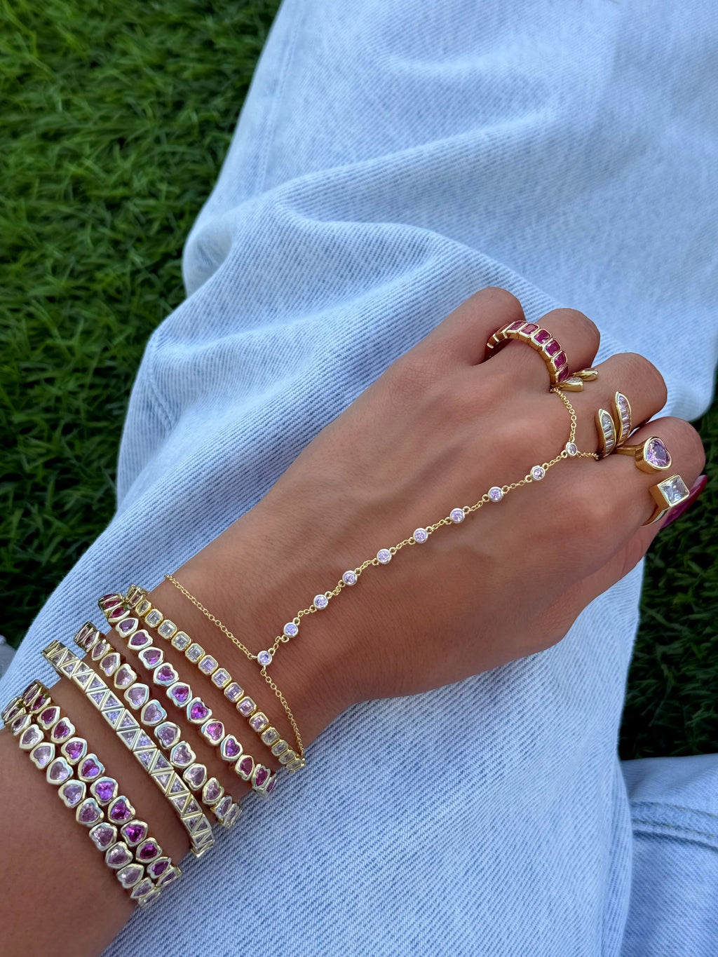 Mini Hot Pink Stretchy Bezel Heart Bracelet